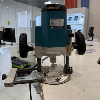 Фрезер MAKITA 3612c