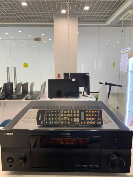 Ресивер YAMAHA RX-V1800 