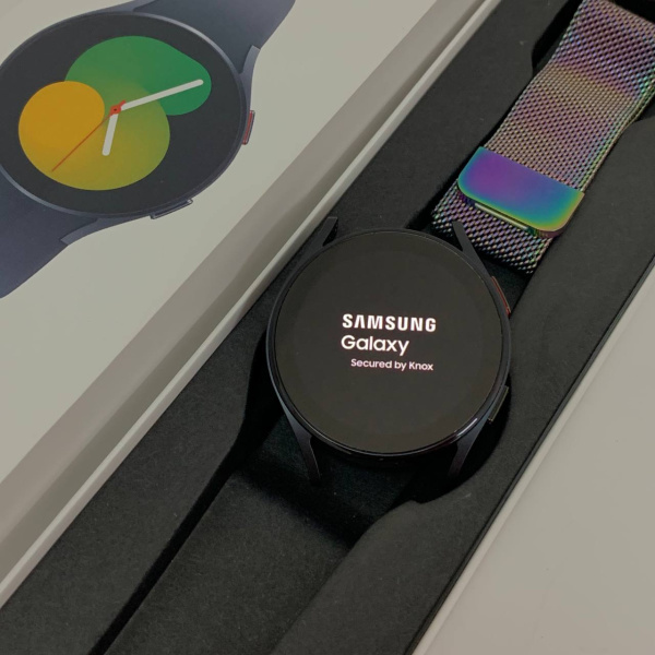 Смарт-часы Samsung Galaxy Watch5 40mm Смарт-часы Samsung Galaxy Watch5 40mm