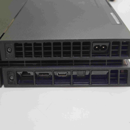 Игровая приставка SONY  4 fat