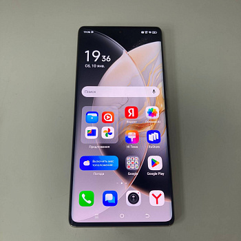 Мобильный телефон TECNO Camon 30S Pro 8/256 гб