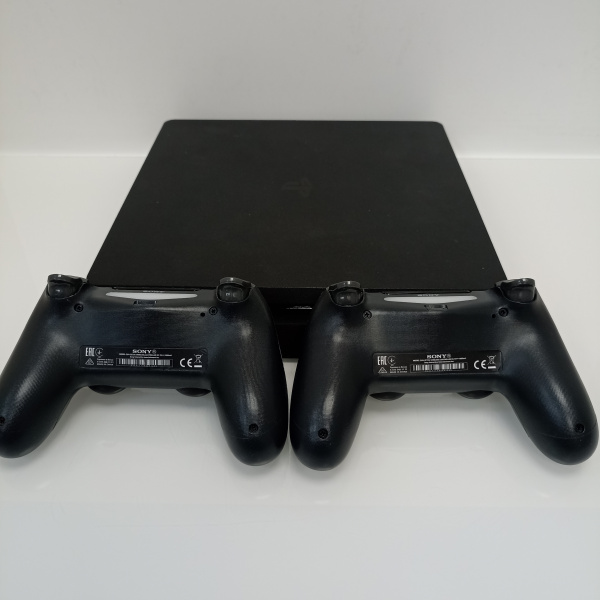 Игровая приставка SONY  ps4 slim