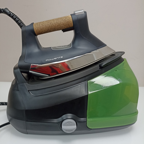 Парогенератор Rowenta Perfect Steam Pro dg8666f Парогенератор Rowenta Perfect Steam Pro dg8666f