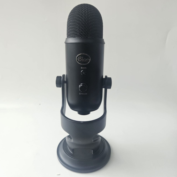 Микрофон BLUE YETI  blackout v2 Микрофон BLUE YETI  blackout v2