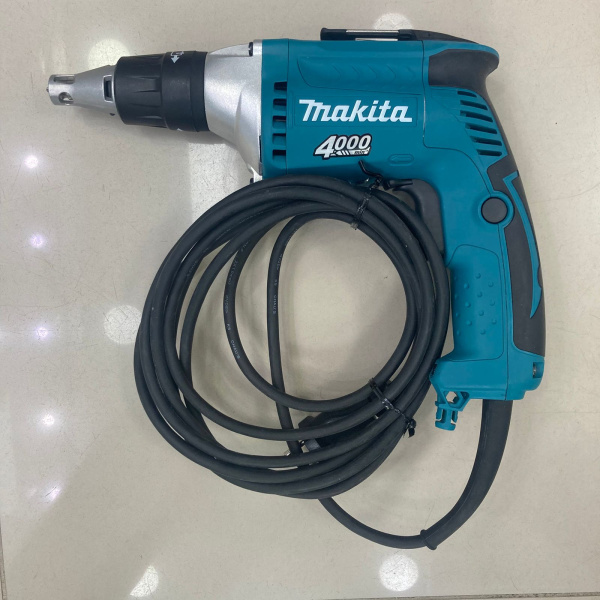 Шуруповерт MAKITA  fs4300 Шуруповерт MAKITA  fs4300
