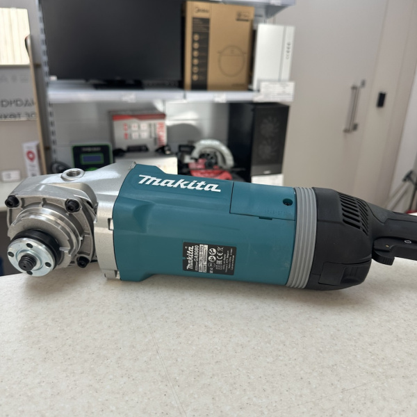 Ушм MAKITA GA9080 