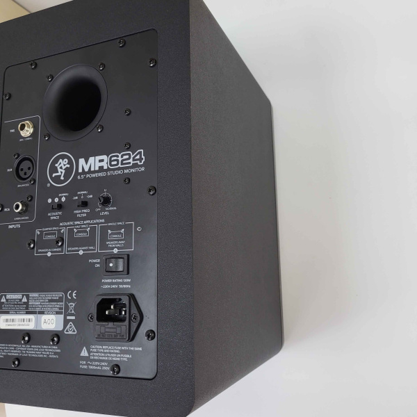 Колонки MACKIE  mr624 Колонки MACKIE  mr624