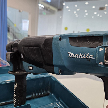 Перфоратор MAKITA  hr2630