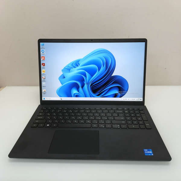 Ноутбук DELL VOSTRO 3520 P112F007 15,6"/  Intel Core i5-1235U/ 16 Гб/ 256 Гб/ Ноутбук DELL VOSTRO 3520 P112F007 15,6"/  Intel Core i5-1235U/ 16 Гб/ 256 Гб/