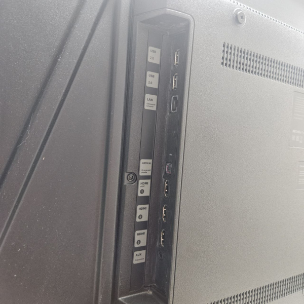 Телевизор ЯНДЕКС  yndx 00074 43,0" Телевизор ЯНДЕКС  yndx 00074 43,0"