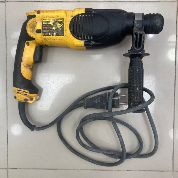 Перфоратор DEWALT  d25013