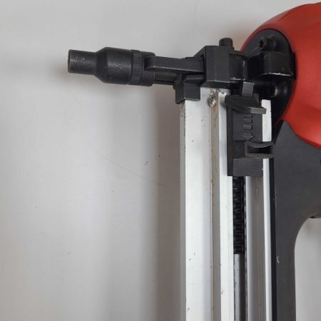 Гвоздезабивной пистолет FANG TOOLS GSN40