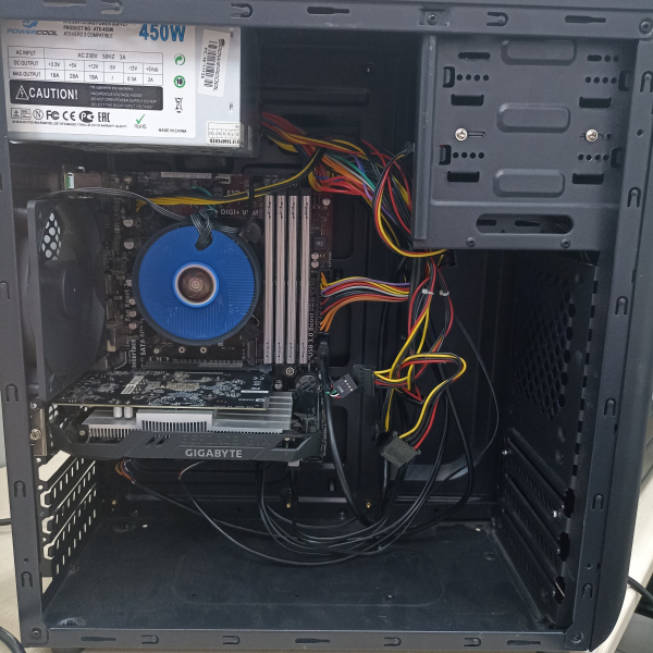 Системный блок IRU Castom  Intel Core i5-4460/ 16 Гб///  NVIDIA GeForce GTX 1650 4GB Системный блок IRU Castom  Intel Core i5-4460/ 16 Гб///  NVIDIA GeForce GTX 1650 4GB