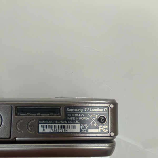 Фотоаппарат SAMSUNG I7 