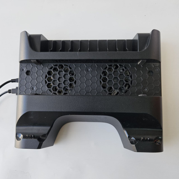 Игровая приставка SONY CUH-7108B 4 pro Игровая приставка SONY CUH-7108B 4 pro