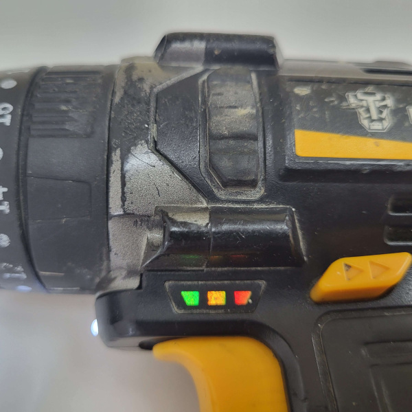 Шуруповерт DEKO GCD gcd12du3