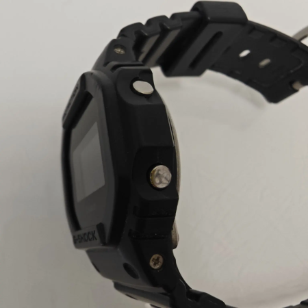 Часы CASIO  g-shock dw-5600bb