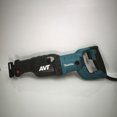 Пила сабельная MAKITA  jr3070ct