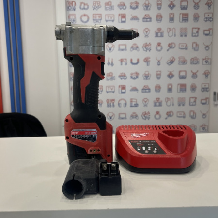 Заклепочник MILWAUKEE M12 BPRT-201X 