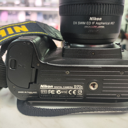 Фотоаппарат NIKON d70s