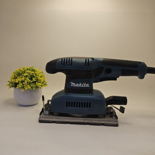 Шлифмашина MAKITA BO3710 Шлифмашина MAKITA BO3710
