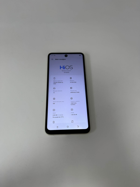Мобильный телефон TECNO Spark GO 2024 4/128 гб Мобильный телефон TECNO Spark GO 2024 4/128 гб