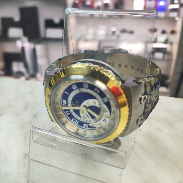 Часы invicta crystal 