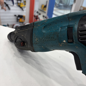 Перфоратор MAKITA HR2470