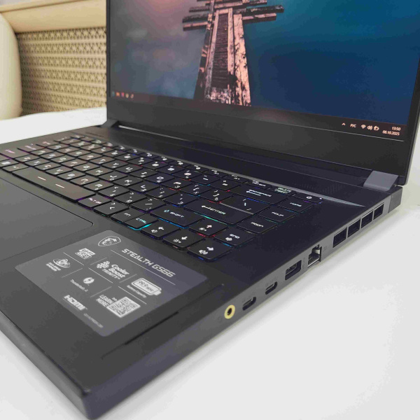 Ноутбук MSI Stealth GS66 12UHS-267RU  15,6"/ Intel Core i9-12900H/ 64 Гб/ 2 Тб/ Ноутбук MSI Stealth GS66 12UHS-267RU  15,6"/ Intel Core i9-12900H/ 64 Гб/ 2 Тб/