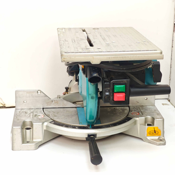 Торцовочная пила MAKITA  lh1040f