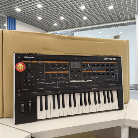 Синтезатор ROLAND jupiter xm 
